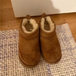 Ultra short kids Ugg boots